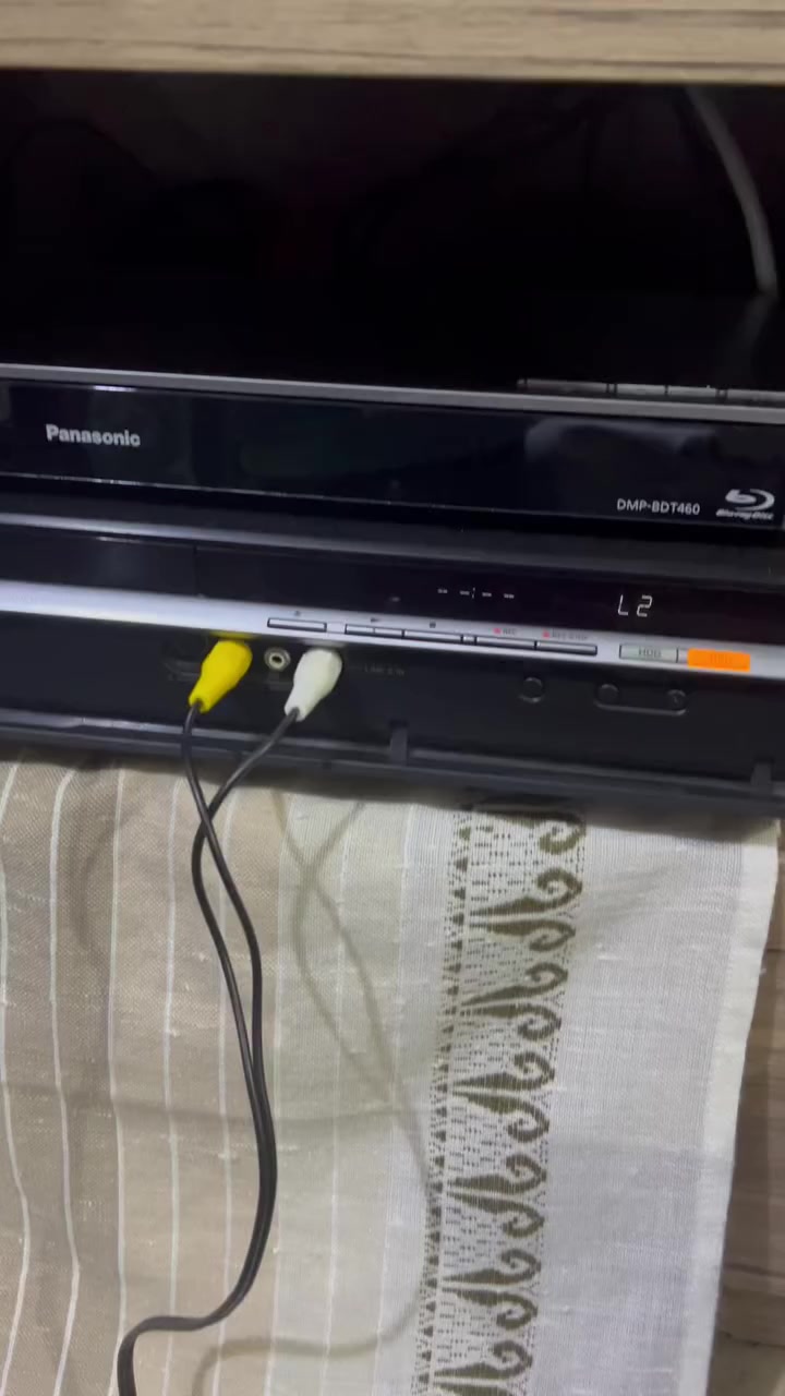 ديفيدي روعه وينطيك صوره لا يرمش ولا دوخه العنده منه خلي يحتفظ بي تحياتي للجميع


**إذا كنت صاحب هذا الإعلان وتريد حذفه لأي سبب، رجاءا أرسل رسالة إلى الدعم الفني**