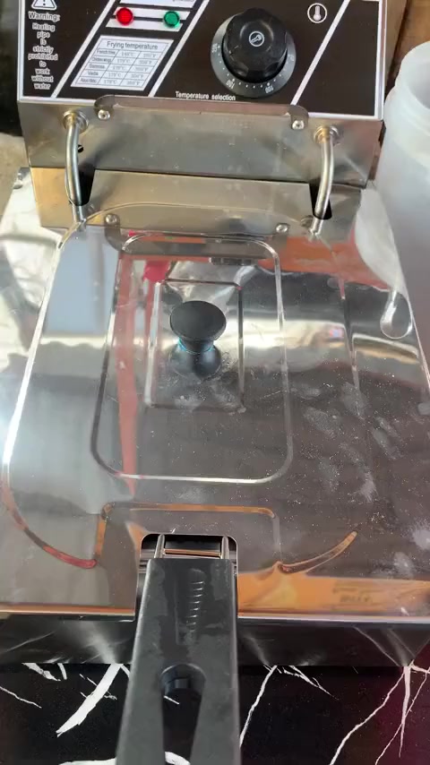 قلايه زيت كهربائيه   وكابسه صاج
سعر خاص


**إذا كنت صاحب هذا الإعلان وتريد حذفه لأي سبب، رجاءا أرسل رسالة إلى الدعم الفني**