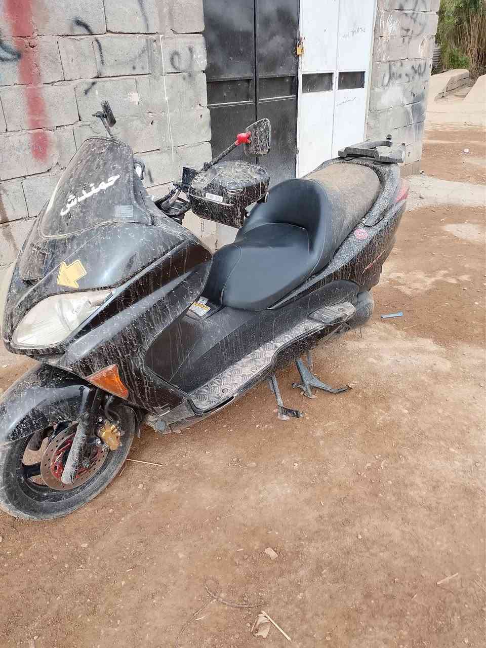 فورزا للبيع سعر 600 للمكان بغداد اليوسفيه ***********/***********

