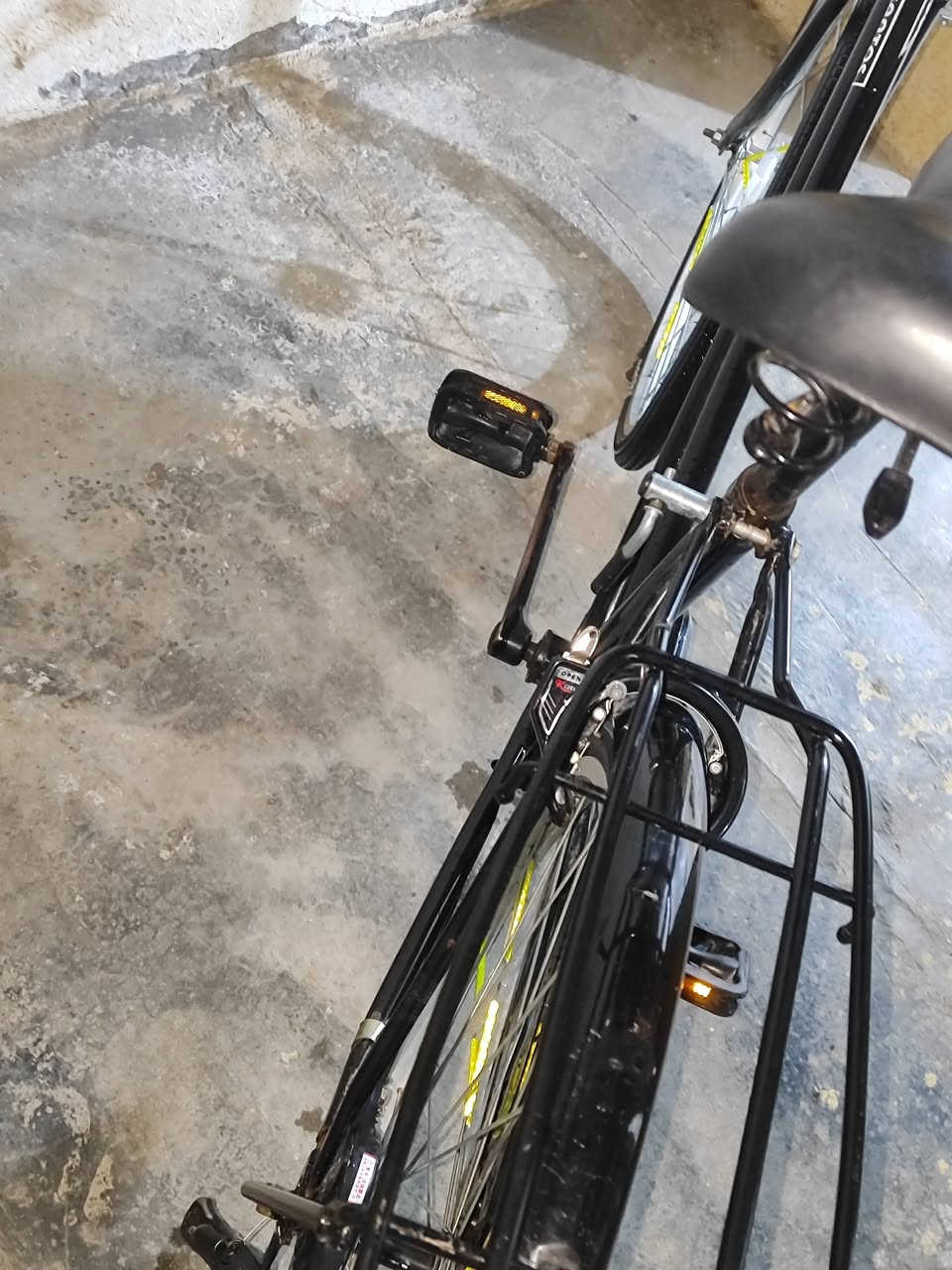 السلام عليكم بيسكل للبيع او امراوس غراض كاملة شركة سانتوس موديل 2021 لون اسود 
غراضة موجوداة ابريك كدام او جاملغ او درع السعر 90الف او بي مجال لشراي 
مكاني كربلاء حي البعث يم التقاطع التواصل خاص او على هاذة الرقم ***********
