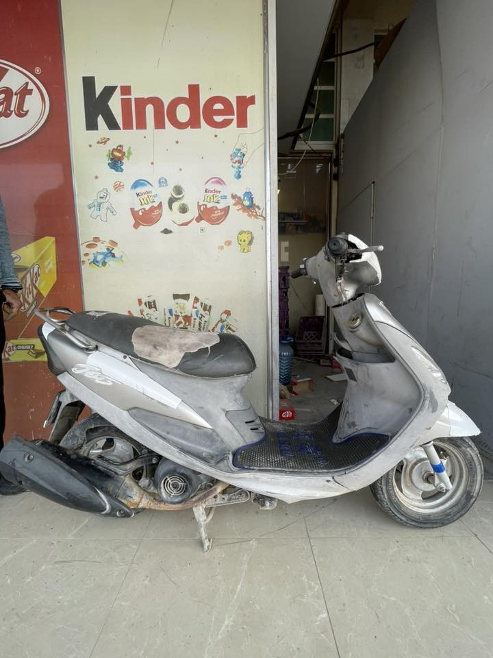 سلام عليكم شباب دراجه ماكس نضافه ١٠٠/٩٠ اخت الجديد مكينه او اكسن مكفولات مكلف بل نشر هاذه رقم ابو الدراجه خابرو ***********
