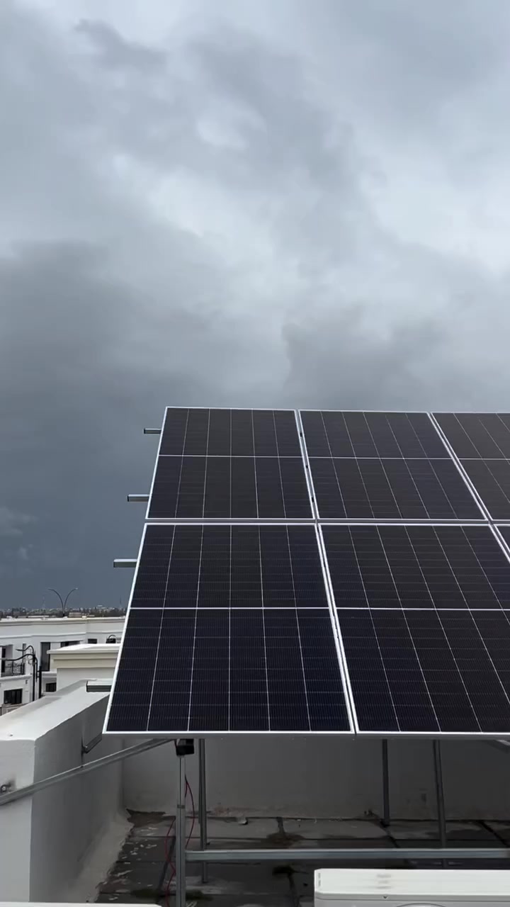 كهرباء 24 ساعة.. وداعاً للمولدة وسحب الوايرات! 💡🔌
​تعبت من تبديل الفيزات؟ وصوت المولدة وانقطاعها المفاجئ؟
مكتب القمة للطاقة الشمسية يقدم لك الحل الجذري والذكي لمنزلك بمواصفات عالمية:
​✅ استقرار تام: تيار مستمر ونقي يحمي أجهزتك الكهربائية والسبالت.
✅ أقوى الماركات: إنفيرترات وبطاريات Chisage الأصلية (الخزانة البيضاء) وألواح Longi X7 الأحدث عالمياً.
✅ ضمان حقيقي: نمنحك ضماناً موثقاً يصل لـ 15 سنة على الأداء، مع كادر هندسي متخصص للتنفيذ.


**إذا كنت صاحب هذا الإعلان وتريد حذفه لأي سبب، رجاءا أرسل رسالة إلى الدعم الفني**