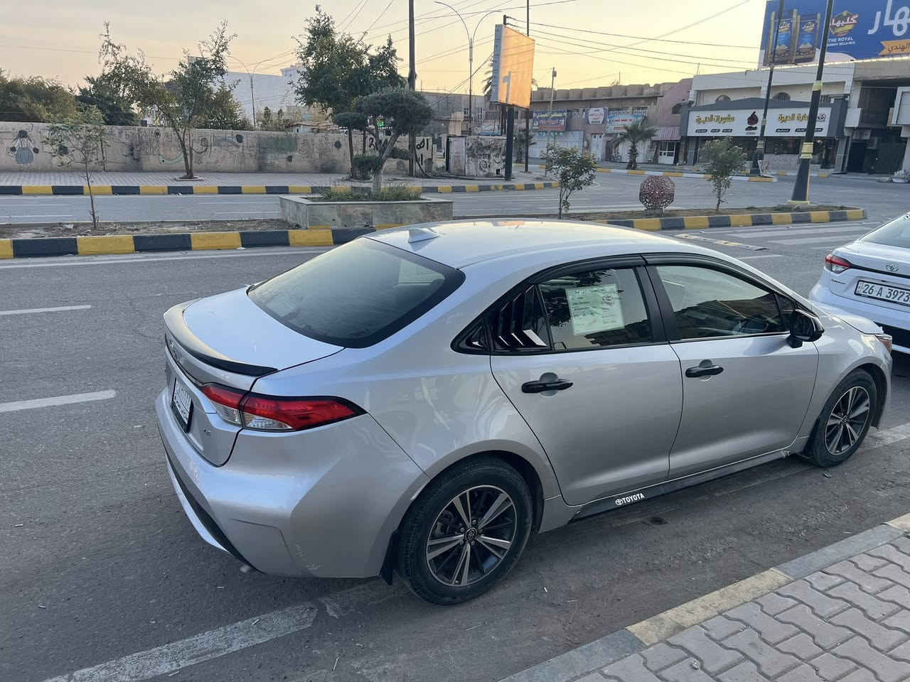 بيع فقط. كورلا ٢٠٢٠ مواصفات LE بانزين.
محرك ١٨٠٠

رقم صلاح الدين معوقين وبعد سنة تصير حرة. ضرر بنيد فقط  وجاهزة بدون نقص. مدوشمة كشنات وارضية جلد

ماشية ١٤٠ كيلو

السعر ١٤٥ وبيهه مجال ***********
