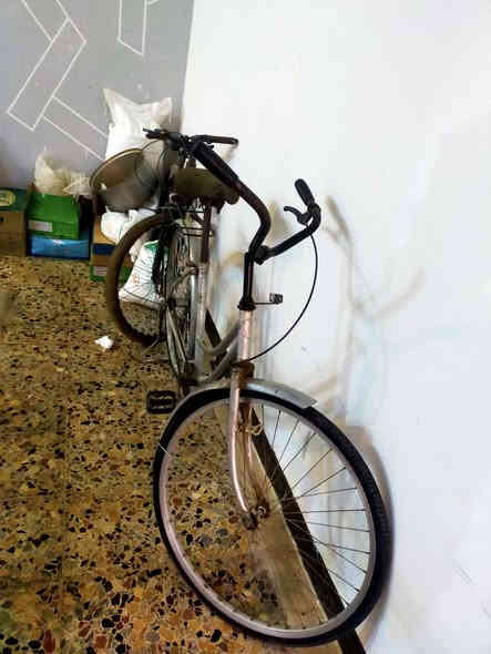 بايسكلات للبيع الواحد 40 مكان كربلاء حي الوفاء الإستفسار *********** بس الاسود جديد عوزه تايرات زنجيل
