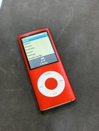 ايبود نانو • احمر نادر • بطارية قوية