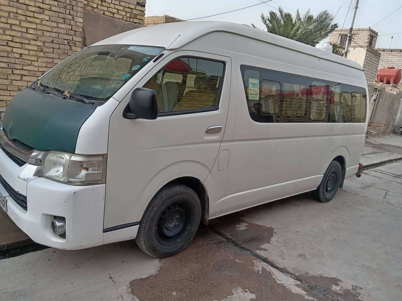 هايس للبيع موديل 2016 مكفوله كفاله عامه ماعده طخه بسيطه مال قمريه مكينه مامفتوحه سنويه بسمي رقم بغداد عنوان السياره ذي قار سوق الشيوخ السعر ب٣٠٠ وبيه مجال للاستفسار الاتصال ***********
