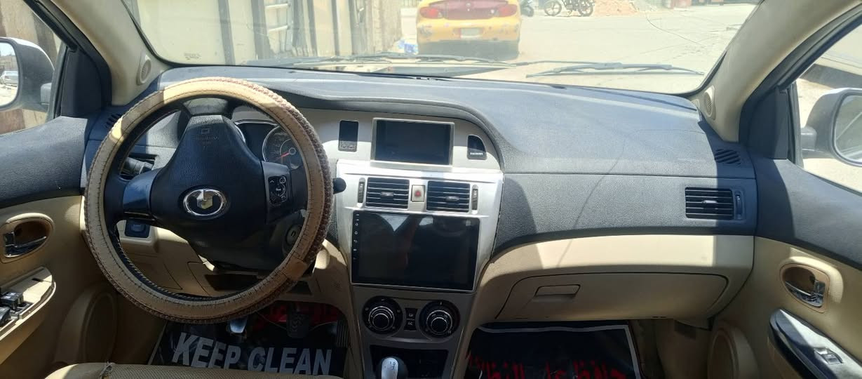 سياره كريت وال فولكس سي 30 مديل 11 مكينه وكير كفاله جدد تبريد منضومه جديده شاد صدر مامي جديد صدر خلفي نص عمر سياره بيه ضربه بصندوك بس ما داخله الحوض حوض سليم كشره بي خياسات سياره بيع هل موجود كفلك مكينه كير ارقام ول كشر شوف العين مديل 11 صاله 15 سنه بشارع شي كيد كشره يتعب...عليه غرامات 500 الف سياره راعيه يمي تواجه نته ويا ودك لبيته سولف ويا راعيه ميطلب عله كلشي سعر  40 وبيه مجال بصيط وكلشي كوو بسوك بس كلمن يبع بل يصرفله وشتري بل يصرفله رقم *********** مكان بغداد شعب
