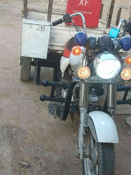 اسلام عليكم ستوتا ام تي ار كامله من كلشي شغاله نكر سلف بيها مكينه صقر 23 رقم اسود راعيها بسنيه لسعر 850او بيها مجال التصال ***********
