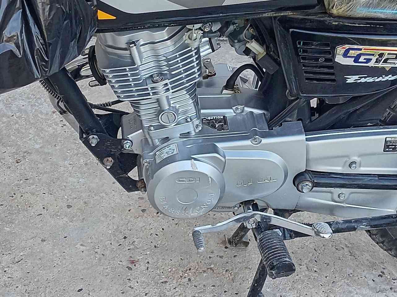 سلام عليكم دراجه ارش موديل ٢٦ جديده أي نقص ما بيها الشراي يتصل*********** مكان كربلاء الحسنيه
