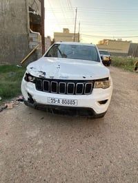 جيب لاريدو موديل 17   سياره شغاله وتمشي وتبريد شغال  العنوان الدوره ال...