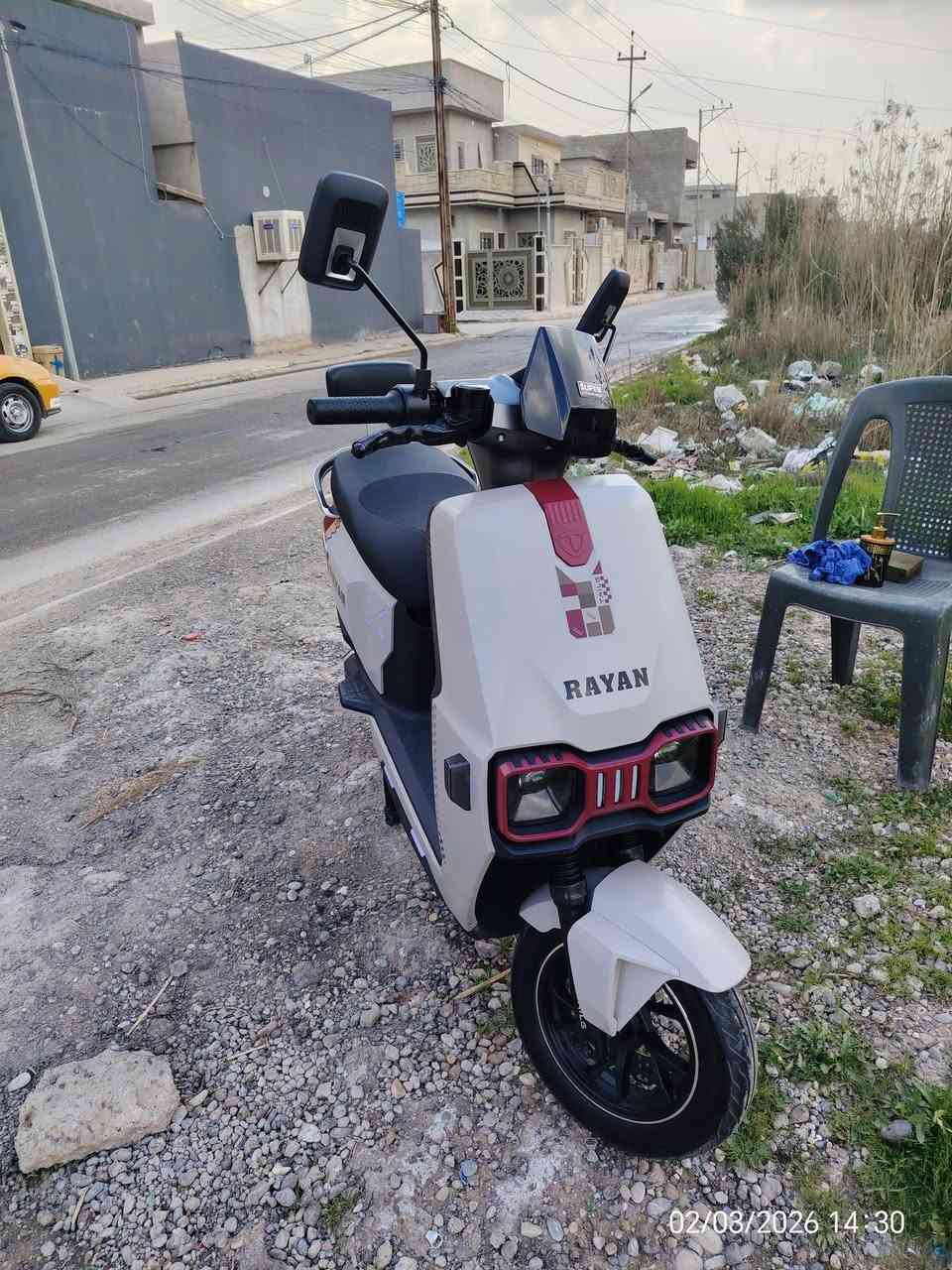 السلام عليكم عندي هاي دراجه شحن تايلج الريان موديل 2026فوول مواصفات بصمه ثنين تشغيل عن بعد صندوك كهربائي لايت عالي ناصي زينول نضام بك وبي بارك ثلاث سرع يمشي حقيقي ٦٠ بطاريات مصطره ماطور جديد ماصارلو ثلاث اشهر عندي شاحنه الاصليه بيع مستعجل السعر 900الف الاتصال على الارقام كورك ***********&اسيا*********** واتساب او خاص
