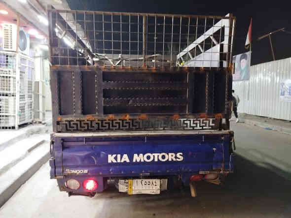 السلام عليكم عندي  كيا بنكو 2007 دبل قمارة  رقم بغداد مكفولة من الصبغ والضربة تبريد شغال جديد مكينة كير كفالة جام اوتو 6 جنكال مو 5 السعر 88 ورقة وبيها مجال بسيط للاستفسار ***********
