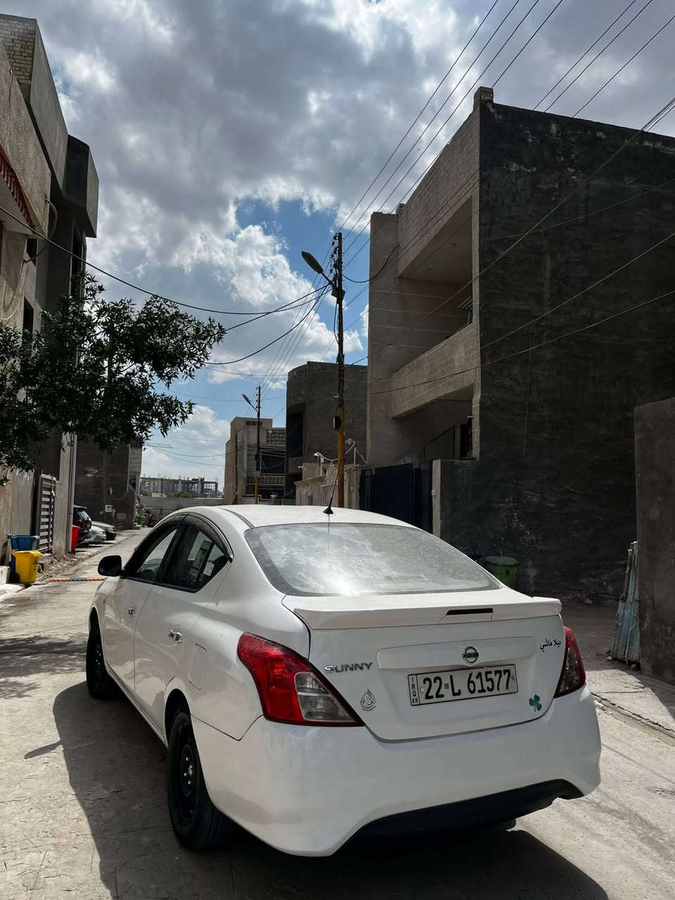 السلام عليكم من رخصت الادمن المحترم 
نيسان سني هندي مديل ٢١ سيارة بيها جاملغ صبغ 
بدون دواخل سونر موجود تحويل مباشر 
سياره جاهزه من كلشي مكان سياره بغداد شعب 
السعر ١٠٣ 
***********
