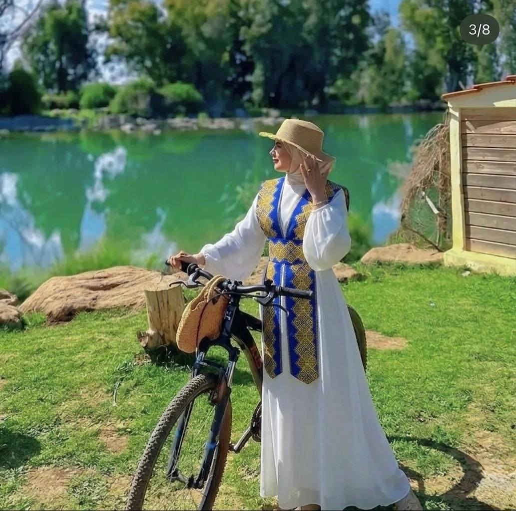 🧿﷽ وعلى الله توكلنا 🧿 

# شعارنا التميز  L M 💫

فخامه. وجمال. المديل  فستان  فول نزاكه 

🧶🧶نوع الخامة  شيفون   تركي  ❤️

السعر. 26
المقاسات   38🌹40🌹42🌹44🌹46🌹48


**إذا كنت صاحب هذا الإعلان وتريد حذفه لأي سبب، رجاءا أرسل رسالة إلى الدعم الفني**