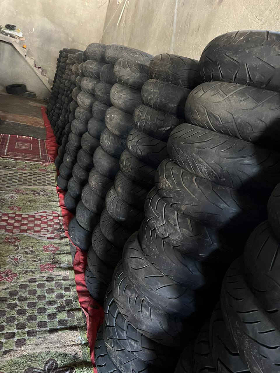 السلام عليكم وصول حاويه جديده تاير بطح خلفي امامي قياس
200
190
180
قياس 
170
160
150
  قليل جدآ 
العدد 500 سعر الزوج 40 ألف 
مع 250 زوج 
14
15
16
18
19
سعر الزوج 35 ألف 
هاي الحاويه جديده بس صفطتهه
مابايع منهه ولا تكه شاهد الله 
انضف من ماموجوده بصور
العنوان المثنى السماوه 
موبايل ***********ابو رقيه
