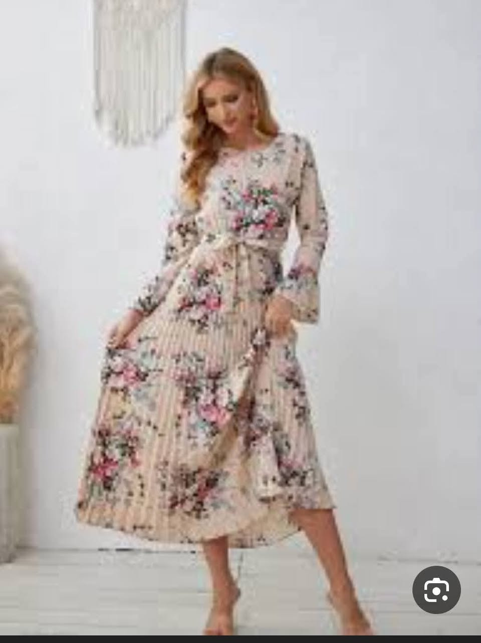 جمال الموديلات فستان العيد نسائي فري سايز يلبس من وزن 50ال 100كليو السعر ١٥ آلاف يوجد لدينا توصيل لكافة محافظات العراق ٣ الاف بسماية الف


**إذا كنت صاحب هذا الإعلان وتريد حذفه لأي سبب، رجاءا أرسل رسالة إلى الدعم الفني**