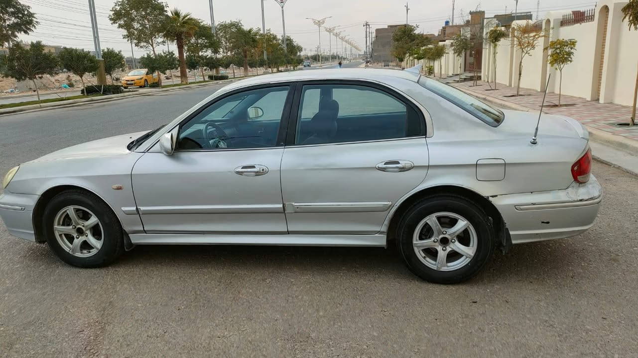 سلام عليكم للبيع سوناتا موديل 2005
رقم بغداد الدولي بأسمي هزه جديده تخم تاير جديد حداديتها حلوه محرك أربعة سلندر مال حاويه تبريد شغال 
كهربائيات شغاله كله السعر 58وبي مجال مكاني كربلاء 📞 
***********
