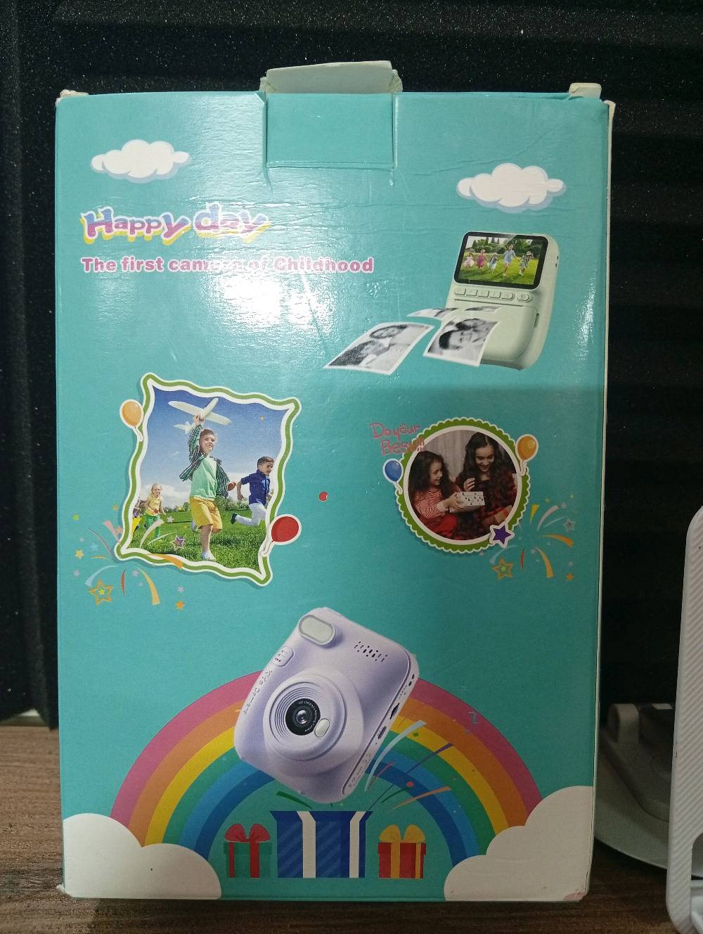 كاميرا فورية صورة و فيديو رام 8 كيكا شحن تايبسي طباعة الصور ابيض و اسود جديدة لوك بالكارتون كاملة الملحقات 
السعر 25 الف مع التوصيل لجميع المحافظات