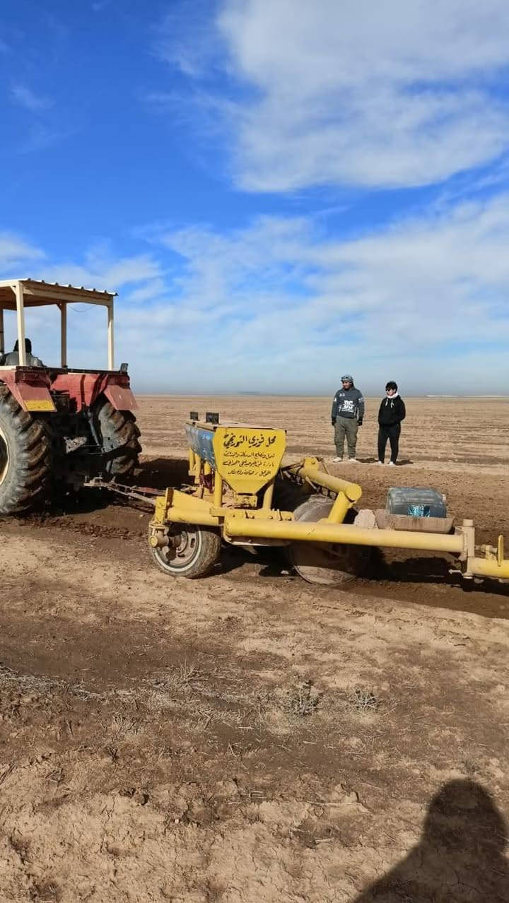 السلام عليكم
تركتر عنتر موديل 89
الحجم 121
محرك وكير شرط 
وايرمنية كامل
هيدروليك كامل
دكاكه شغال
طخم تواير جديد
جاهز على الشغل
مع دسك 12عزاوي دبل شاصي
شرط البيع مع الدسك
السعر 17500 وبي مجال حگ الجيه
للاستفسار
***********
***********
