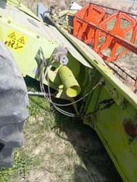 حاصده للبيع موديل 2003فول مواصفات بريمه نفخ تاير عريض طبله بلاد محرك ب...