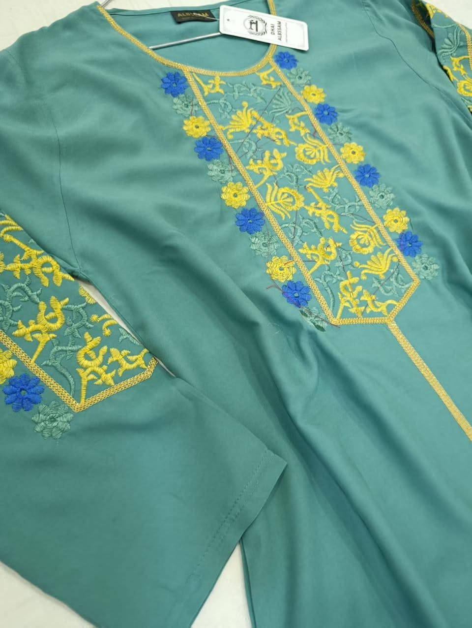 عرض عل القطع الاخير كشمير اماراتي قياس 2x-3x-4x-5x
قطعه ب13 والقطعتين 25 
يوجد خدمة توصيل 🚖


**إذا كنت صاحب هذا الإعلان وتريد حذفه لأي سبب، رجاءا أرسل رسالة إلى الدعم الفني**