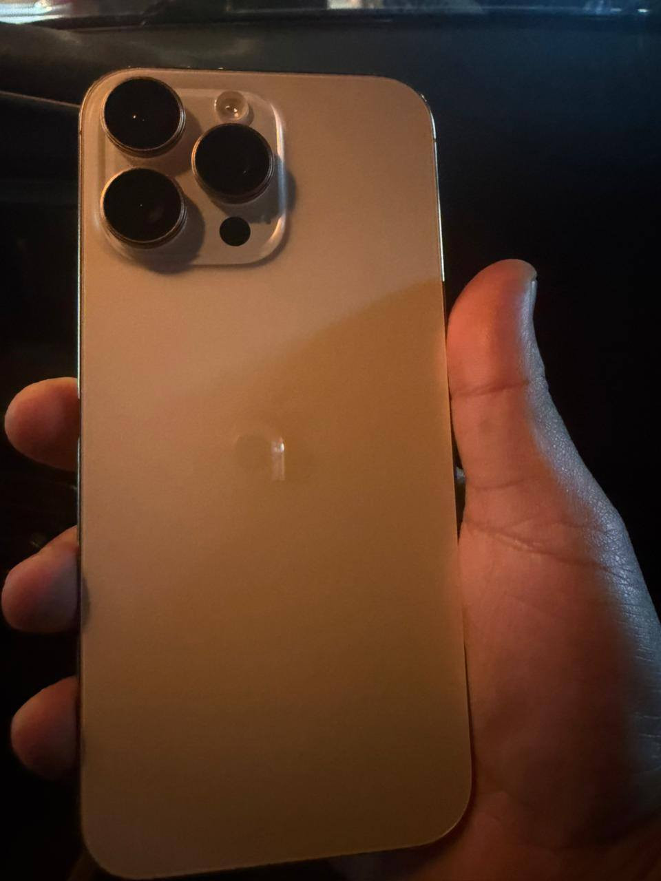 السلام عليكم ايفون 16 برو ماكس ذاكره 256 بطاريه 94 الجهاز نضيف جداً بيع السعر 1275// مليون و 275 المكان غزاليه ***********
