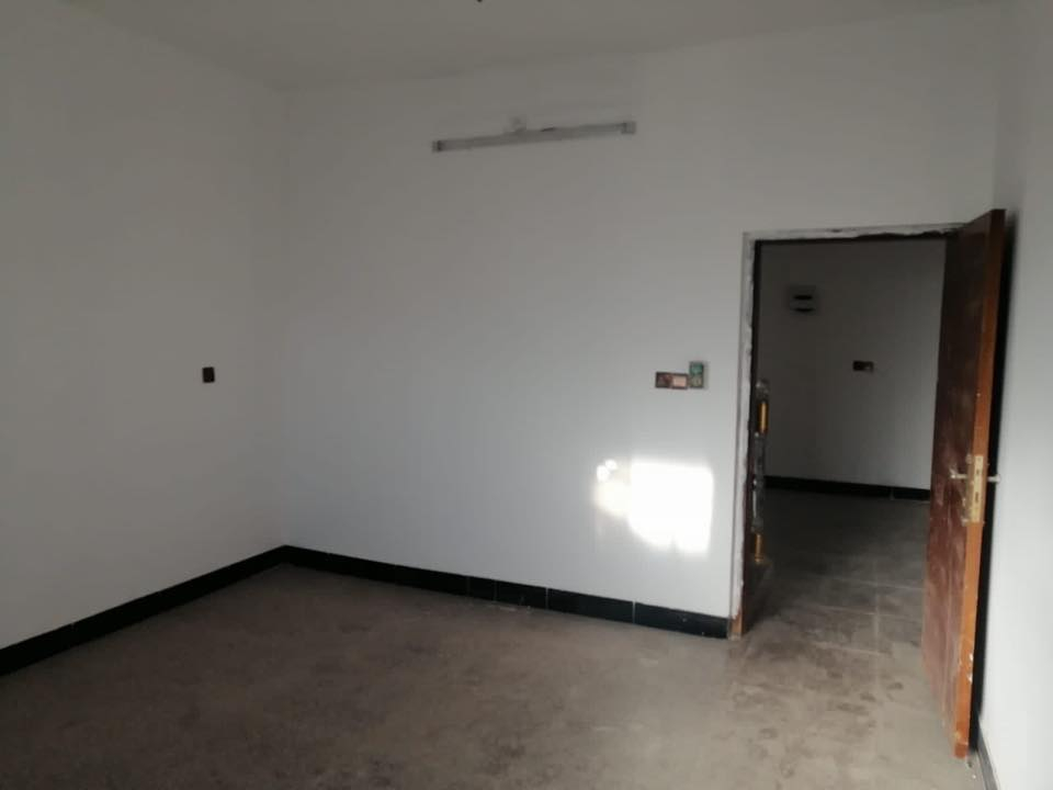 السلام عليكم
للبيع بيت بابو غريب الزيتون شارع الصناعه 

مساحة١.٧واقع حال١٥٠ متر طابقين 

للاستفسار خاص او واتساب ***********
اتصال***********
