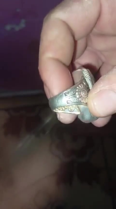 سعر خاتم واحد 100 الف صياغات فضه ثقيله عقيق عباسي كصب قديمه وزمرد روسي ويماني كبدي مطعم فيروز


**إذا كنت صاحب هذا الإعلان وتريد حذفه لأي سبب، رجاءا أرسل رسالة إلى الدعم الفني**