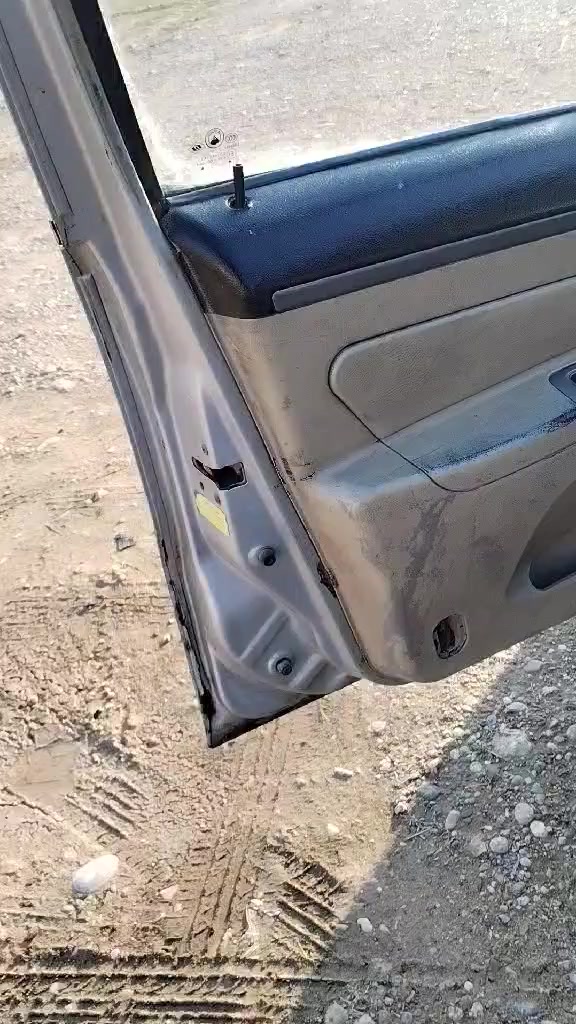 السلام عليكم للبيع سيكي موديل ١٢اصدار الجديدخصوصي لون سلفر كير محرك شرط ويل كب تفئا نار 🔥 شرط الوكاله والتحويل العلوان موصل جانب  لايمن السعر ٢٧وبيه مجال***********
