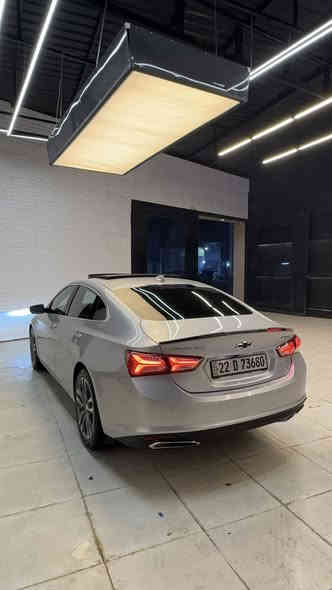 ماليبو 2020 PREMIER اوتو بارك 1/1 2.0T
2.0 لتر تيربو 4 سلندر
ناقل حركة أوتوماتيكي 9 سرعات. 
ماشيه 85 ميل 
نظام دفع أمامي
مقاعد جلدية كهربائي للسائق والراكب
وخزن ميموري 1.2.3
فتحة سقف كهربائية بانورامية 
نظام صوتBoss
تبريد وتدفئة جميع المقاعد حتى الخلفي 
تدفئة ستيرن
كاميرا خلفية وأجهزة استشعار للمساعدة في الركن (أمامي وخلفي اوتو بارك)
نظام دخول وتشغيل عن بعد. 
12حساس +مري قلاب ونقاط عمياء
مساعد الفرامل او التوقف الذاتي
نظام تحذير النقطة العمياء رادارات جانبيه
مراقبة ضغط الإطارات
وسائد هوائية متعددة.
 البريمير اوتو بارك معروف بل مواصفات 
سياره ترايها كلش حلو وبدون اي نواقص 
حداديه امامي خلفي جديد
تخم تاير جديد
دسك امامي خلفي جديد
عليها نانو سيراميك 
سياره بسمي تحويل ثاني يوم. سنويه وهزه جديده 
وبدون غرامات 
🛑 السياره بدون ضرر وبدون صبغ. 
فقط قبق جنطة نفس لون امبدل 
بدون دواخل بدون ايرباك 
صور ضرر موجوده 
🛑🛑 السعر : 167$ وبي مجال 
للاستفسار الاتصال 
***********
