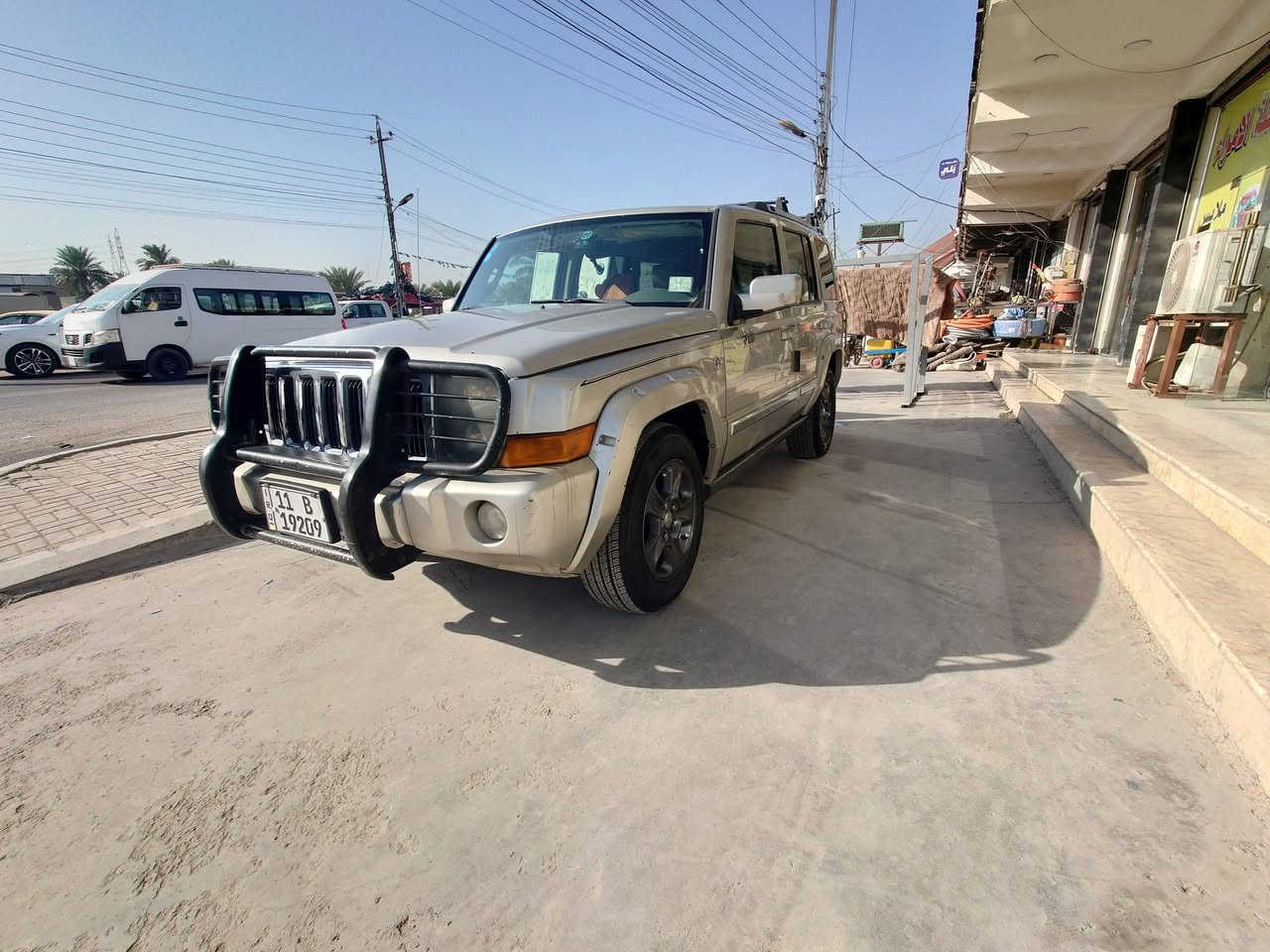 اقرئ تفاصيل وشوف فيديو ومواصفات
جيب كوماندر 2007 هيمي 5.700
بيها منظومه غاز انسئ صرف (13) الف تفولها 6 ايام تبقئ يعني كل أسبوع 13 الف
مكينه وكير وصدر تايرات كلها نظيفه 
فول مواصفات ونظيفه جدا من خارج وداخل
115 $
تراي الك وين ما تريد
***********
واتساب واتصال 

وبسمي بغداد 
تشغيل عن بعد
3 فتحات 
شاشه اعطال
شاشه بلوتوث
كامره 
نضام ايكو
بصمه جنطه كهربائي
دواسات كهربائي
تحكم ستيرن فول
7 راكب
3 قطع تبريد
ويل كب
سماعات 
كلها شغال
 حادثها جاملغ خلفي مبين بالصور وفيديو
وبيها شخوط صندوك. واسفل باب سايق وخلف سايق 
أخذها سونر وين ما تريد
