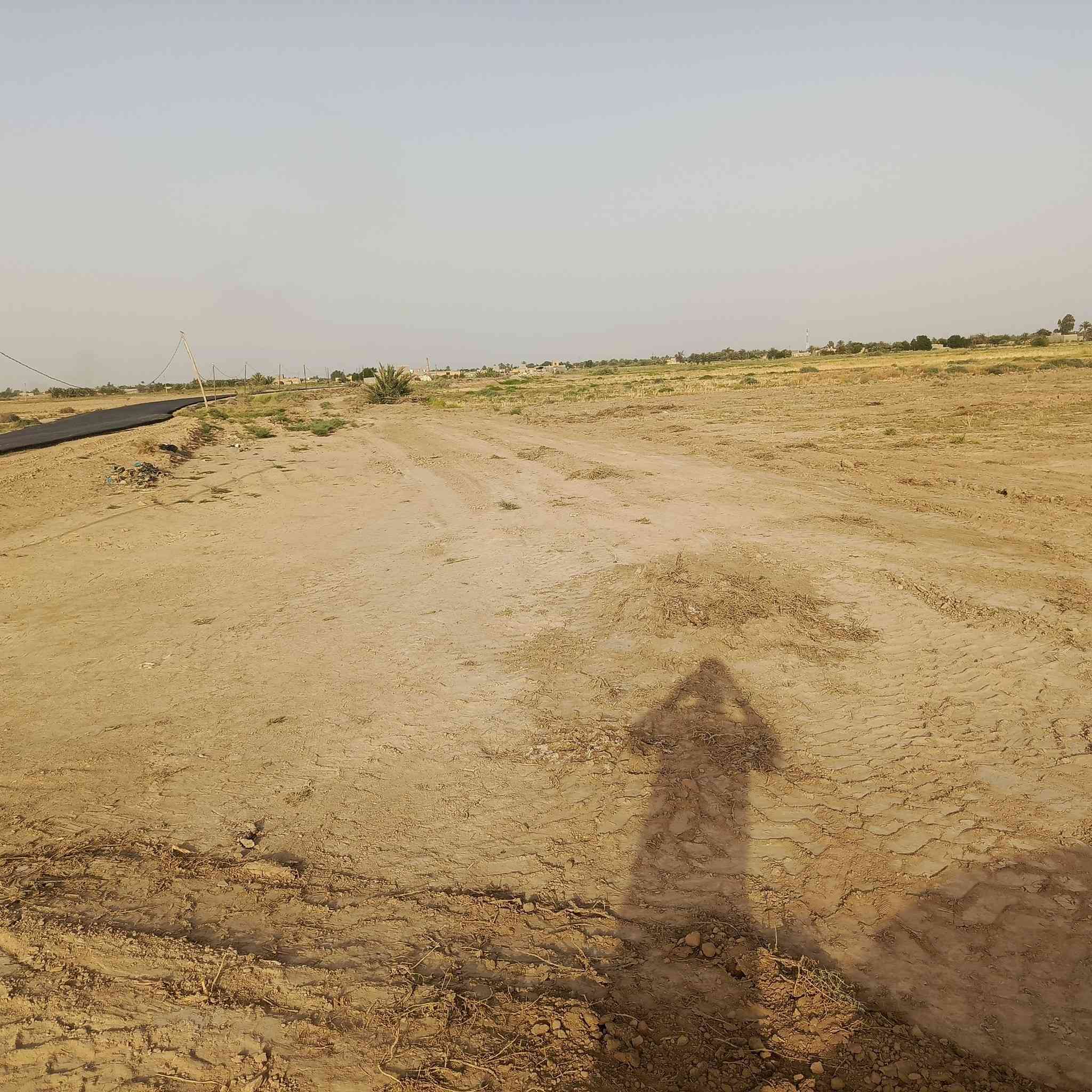 السلام عليكم 
قطعة ارض زراعيه للبيع 
المساحه 3 دونم على شارعين شارع تبليط وشارع سبيس متوفره كافة الخدمات من كهرباء وسحب وتبليط ومدرسه قريبه صالحه للسكن والزراعه نهر سقي يبعد عنها ١٠ امتار ماء اساله قريب كهرباء بيها شارع تبليط جديد تقع في منطقة سعيدان تبعد عن الشارع العام المؤدي الى الساده الاخوان ٧٠٠ متر تقريبآ  
للاستفسار ***********
