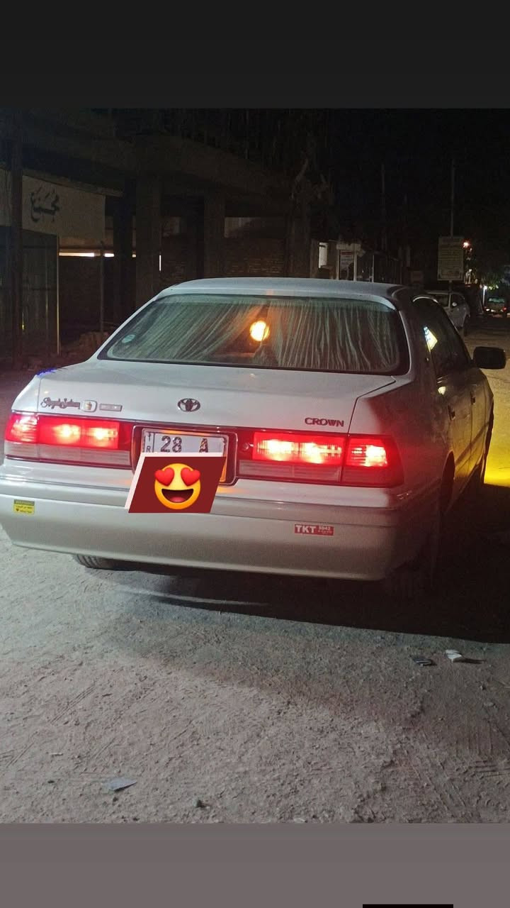راس ثور فلات جديد موديل 96 رقم دولي نجف باسمي كير مكينه 3000 فيشتين تحكم ستيرن كهربائي اربع كشنات كهرباء تبريد كهربائي تخم تاير جديد حداديه كارتون امامي خلفي اريل كريستال امامي سياره اصل ابو عيون جاملغ بارد خلفي  غيره كفاله *********** نجف الحيره
