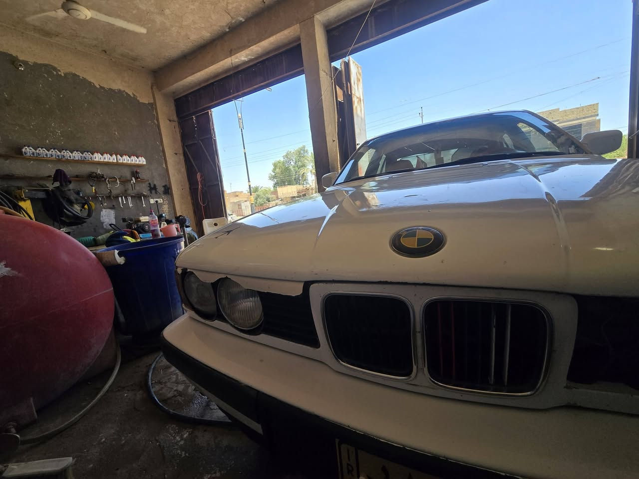BMW 520i
مكينه مسكر  ٦ جديده كلش كير عادي طياره السياره ترايك ٢٤٠ حداده وتخم ويل خليه وتاير توني شادهن سياره جديده وحلوه عالي ناصي جيكات كله شغاله بانزين حماوه عداد كيلو متر كله يشتغل تبريده فان شغال عوزه كمبريسر السياره  ارقامه ممستلميهن ب احداث ٢٠١٤ راعي موجود وبو الوكاله العامه موجود اذا الك خلك تحول روح للموصل الوكاله وسنويه عندي ولوحات ورقيه بيه ومستمسكاتهم عندي  سعره ١٩ مجال حك الجيه فقط رقمي ومتوفر واتساب 
*********** مكاني ذي قار قضاء الشطره اقره المنشور بروح اهلك
