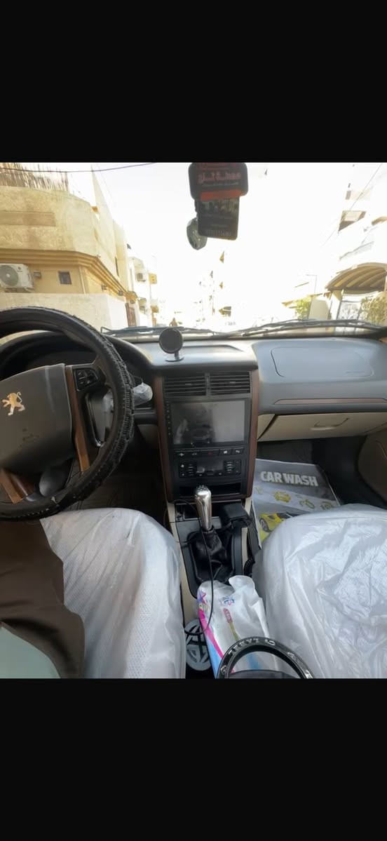 السلام عليكم
بيجو بارس 2018
بيها جاملغين صبغ مكاني الكراده 
سونار بالمنشور
السعر 67 وبيها مجال 
سياره جاهزه مابيها اي نقص
***********
مكلف بالنشر اتصل ع الرقم
