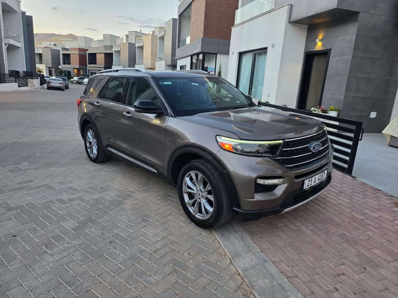 سلام عليكم فورد اكس بلور 2021 رقم سليمانيه بسمي سياره فول مواصفات vip لمتد ماشيه 75 فقد حادثه جاملغ سكن فقط بدون دواخل بدون بنيد فقط جاملغ مرفق ويه صور حادث للاستفسار اكثر *********** سعره جوه سوك 238 بيه مجال حك جيتك
