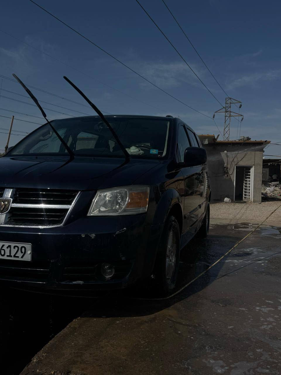 السلام عليكم دوج كرفان ٢٠٠٨ والله حادثها بسيط بس والله ما اذكر شنو  گير محرك جديدات قبل يومين شادهن تخم تاير سيارة جاهزة مكانها كربلاء
السعر ٩٠
هذا رقمي ***********
وهذا رقم صاحب السيارة
***********
