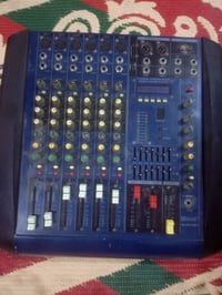 عندي جهاز ست خطوط للبيع رقم الهاتف  07812808548