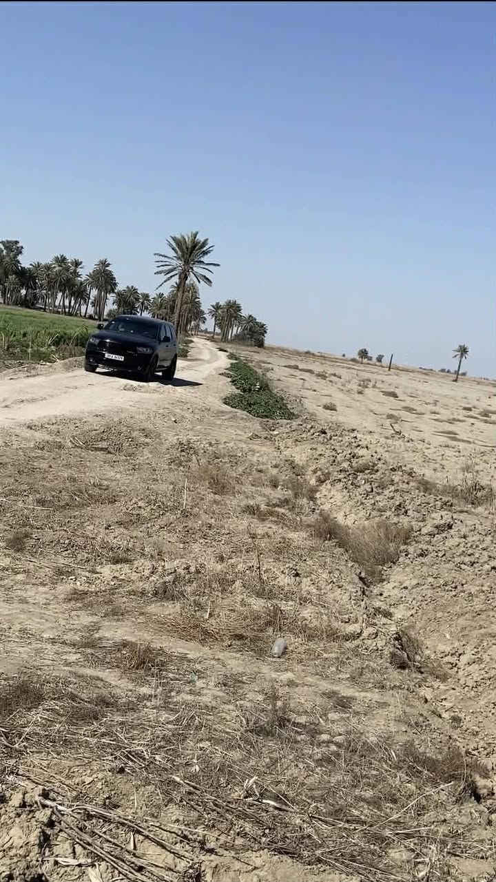 بدل ما تشتري 50 متر ببغداد وسعرها يوصل لـ60 مليون 🤯
هنا تكدر تمتلك 2500 متر بسعر مناسب وبسعر الدونم 7 فقط 😍
🌿 فرصة ممتازة للسكن أو للاستثمار
📍 للبيع 16 دونم تباع تقطيع حسب الطلب
💧 الأرض موجّهة على صدر المي
⚡ متوفرة بيها كهرباء (أرض مخدومة)
🏡 بجانب السكن والمدارس
📍 العنوان: بغداد – التاجي، منطقة الشيخ عامر / العيساوية
📞 للاتصال: ***********
💬 واتساب متوفر
