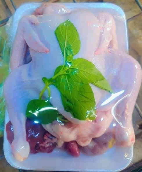 اللهم صل ع محمد وآل محمد
تريد دجاج عراقي 💯% .. 
تدور ع الطعم والنكهه والنظافة. 
ذبح صحيح وع الطريقه الاسلاميه 💯% . 
محلات احمد العامري للدجاج توفر لك كل ما تريد. 
العنوان / المحموديه حي العسكري شارع النهر مقابل مكتب النور
مستعدون لتجهيز كافة المناسبات والمطاعم 
وبأنسب الأسعار للتواصل على الأرقام/ 
((***********)) ☎️
 ((***********)) ☎️
وتوجد خدمه توصيل داخل المحموديه
