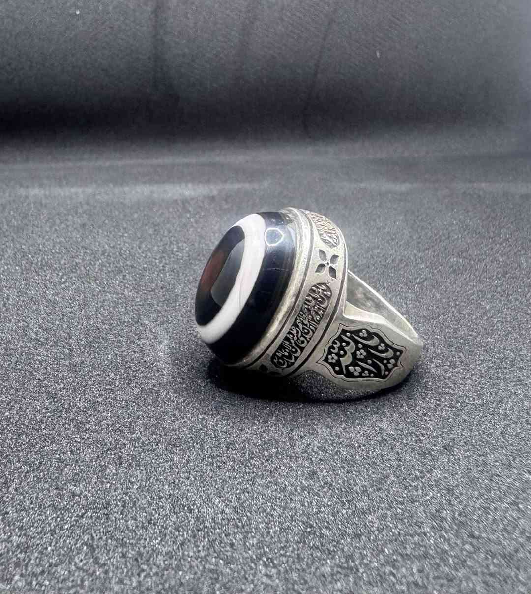 للبيع :جزع يماني بقري وازعي درجة اولى تحفة بكل ماتحويه الكلمة من معنى
للاستفسار:المراسلة على الواتساب ***********
العنوان:كربلاء 
لايوجد توصيل
