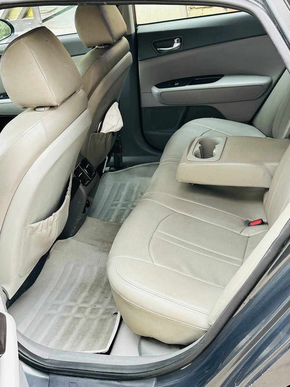 كيا اوبتما للبيع  موديل 2016 فول مواصفات
كشن كهرباء 
خزن ميموري 3 وضعيات 
تدفئه كشن تبريد كشن 
تدفئه ستيرن 
بانوراما طكتين 
تبريد قطعتين ثلج
مكينه 2400GDI
كاميرا دواره شاشه جبيرة رادارات 
حساس ويل لقياس ضغط الاطارات 
ويل حجم 17 
لايت فول زنون مال جي تي لاين
حادثها جاملغ مبدل ومصبوغ وبنيد نفسه مصلح ومصبوغ 
السياره باسمي مداور ثاني يوم 
عنوان ناصرية 
السعر /138$ 
***********
