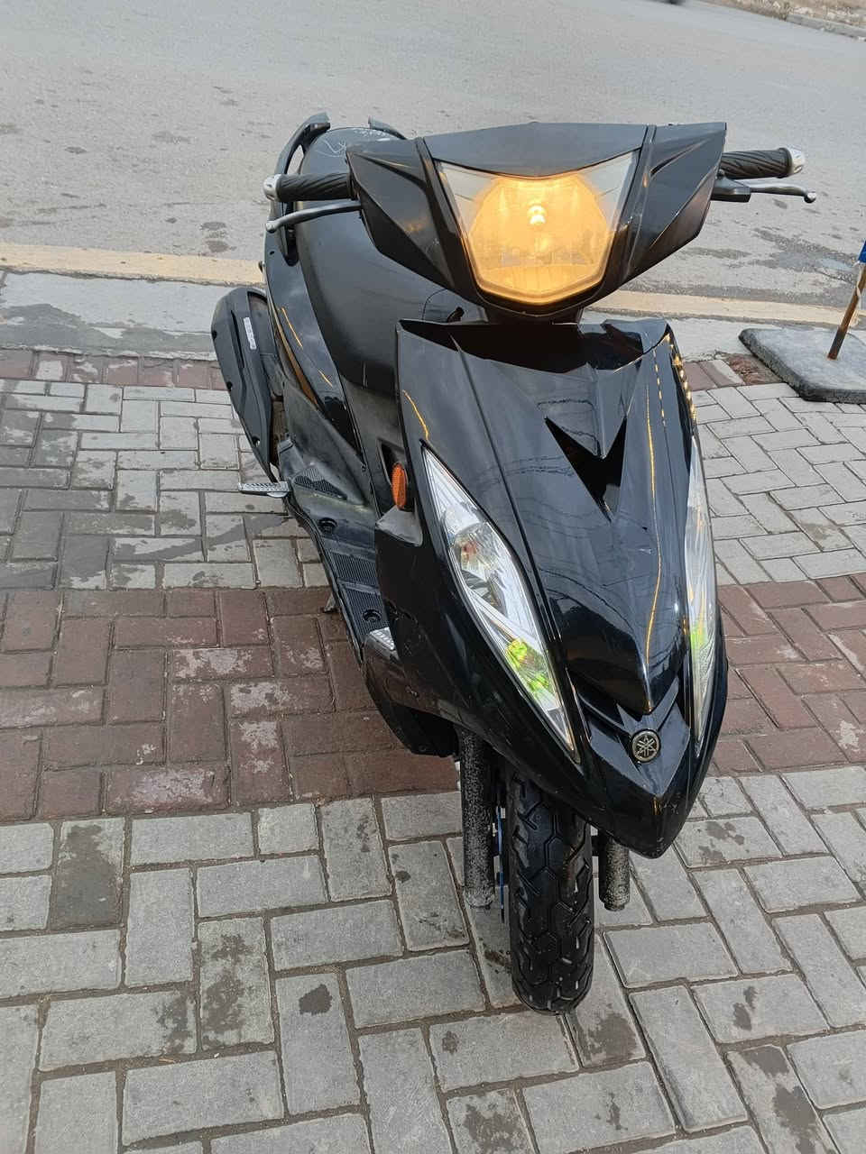 السلام عليكم
جيتي ار للبيع كفالة 
دراجة رمبة كلها بلادية مكينة ناعمة 
كفرات مختمة نكرة سلف 
السعر 900 
مكاني بغداد الحرية 
*********** واتس اب
