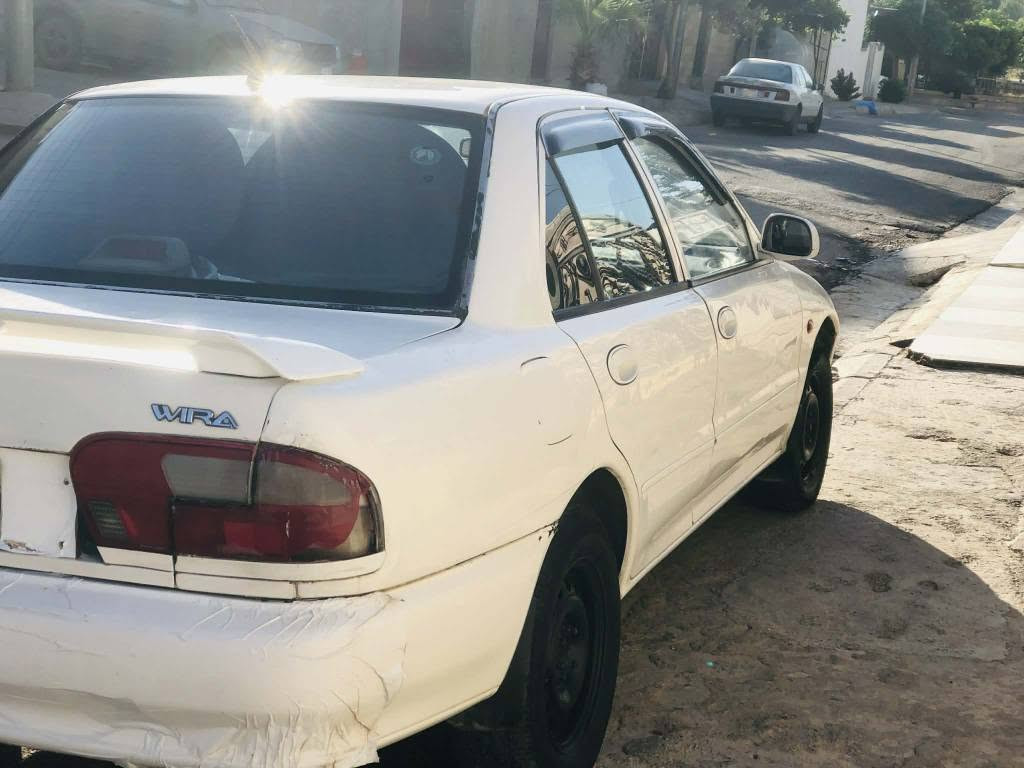 🚗 پڕۆتۆن ٢٠٠٢ بۆ فرۆشتن 🚗
بەناوی خوای گەورە
ئۆتۆمبێلی پڕۆتۆن مۆدێل ٢٠٠٢ بە مەرج و مواسەفاتی زۆر نایاب:
🛠️ مەرج و یاسایی کڕین:
• سەنەوی و وەکالەت: بەشەرتی حاسیبە و ئەوەلیات.
• مەرجەکانی تر: بەشەرتی موسوبراوە، غەرامە و گواستنەوەی خاوەندارێتی.
⚙️ باری میکانیکی و بزوێنەر:
• گێڕ و مەکینە: بەشەرت، بێ تەقە و ڕەقە.
• بزوێنەر (مەکینە): بێ سەرف، بێ بوخار، و بێ هەڵم و دەمیش.
• کلاج: تازە گۆڕدراوە.
• ڕۆن: بەتەواوی تازە گۆڕدراوە.
• سوتەمەنی: زۆر کەمخۆرە و ئابوورییە.
🛞 ناوەوە و دەرەوەی سەیارەکە:
• تایەکان: چوار تایەی لەسەرە (دوانیان لۆکن و دوانیان ناوەندن).
• ڕووناکی: دوو لایتی زۆر بەقوەتی لەسەرە.
• ناوەوە: کوشن و قاعی تازە، لەگەڵ بەرگی کوشنی نوێ.
• جامەکان: دوو جامی پێشەوەی کارەباییە.
• تەبرید: سیستەمەکەی بەشەرتە، تەنها غازی تێدا نییە.
• 💵 نرخ: ٣٢ وەرەقە (گەڵا) و معامەلەی تێدایە. ناونیشان.چەمچەماڵ
• 📞 ژمارەی تەلەفۆن: *********** شمشمل, السليمانية

