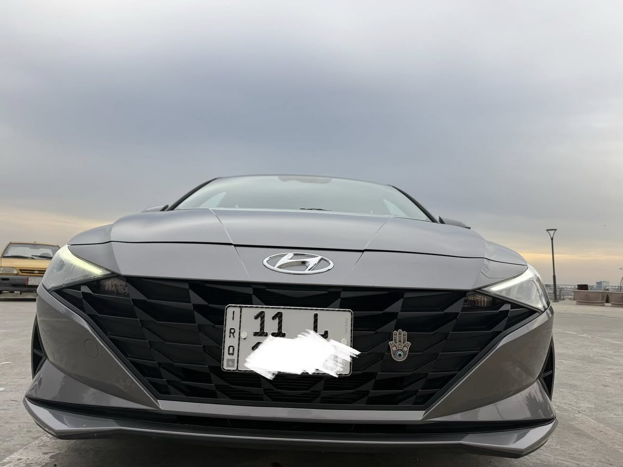 السلام عليكم
اللنترا 2023 

فول عدا الفتحة 

رقم بغداد 

حادث بابين وراجع نفسهن السياره ليبل واحد 

مكانها بغداد 

ماشيه 21000

***********
