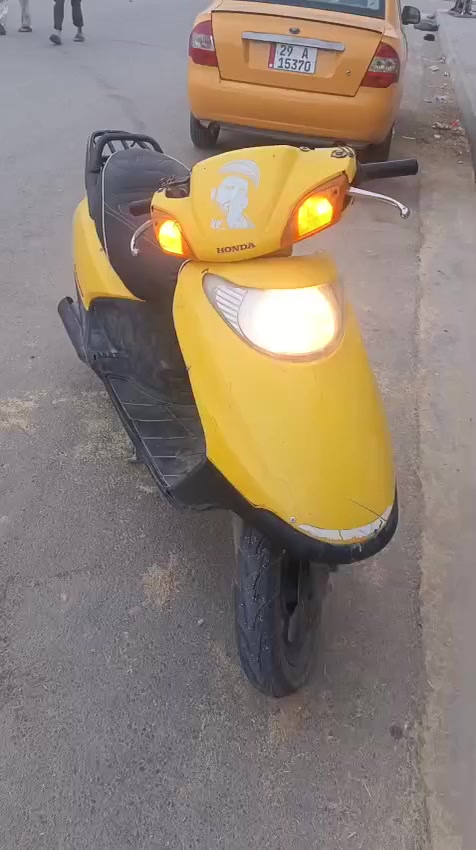 سلام عليكم اخوان دراجه سبيسي ياباني كفرات الصلي تايرات جدد كهربايات شغاله سلف هندر شغاله عوزهه بس باتري فقط لا تبخير والاتنيص عل فحص قفل مال جنطه هم شغال يعني الدراجه كلهه شغاله بس باتري عوزهه فقط السعر ٣٥٠ قفل العنوان بل كوت الفلاحيه الاستفسار عل رقم ***********
