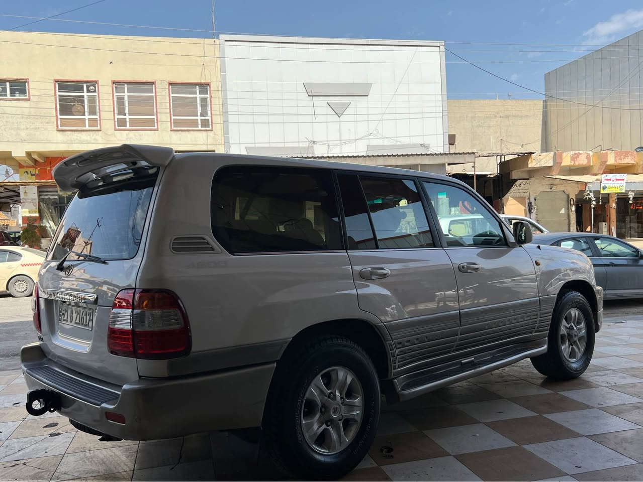 مؤنيكا 2006 GX.R
6پستن فول مواسه فات  بئ سبوغ ته نها بستك تعديلى هه يه  گئر مه كينه به شه ر سه ياره كه له سفريه وه يه ك ده سته هه تاوه كو ئيستا نؤزليشي نه كرايته وه سه ياره كه زؤر زؤر خاوئنه هه مووى له سه ر ده قي شه ريكه يه و هه ر لاى خؤمان بووه نرخى ٢١٧وه ره قه 

ژماره مؤبايل :*********** أربيل, العراق
