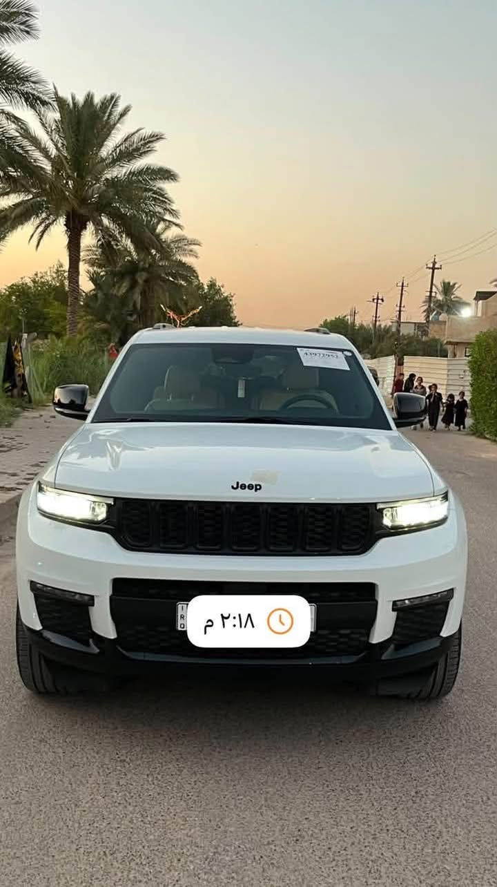 للبيع: جيب جراند شيروكي L Limited موديل 2025 (7 راكب)
1C4RJKBG5S8715760رقم الشاصي

• الموديل: جيب جراند شيروكي L Limited 2025
• عدد المقاعد: 7 ركاب (3 صفوف)
• المحرك: 3.6 لتر V6 بقوة 293 حصان
• ناقل الحركة: أوتوماتيك 8 سرعات
• نظام الدفع: رباعي (4×4)
• اللون: (ابيض )
• الممشى: (7191mi)
• وارد: (أمريكي )
• الحالة: ممتازة جداً، خالية من الحوادث (إذا كانت كذلك)

المواصفات:
✔️ شاشة وسطية 10.1 إنش
✔️ شاشة عدادات رقمية 10.25 إنش
✔️ Apple CarPlay و Android Auto
✔️ دخول وتشغيل ذكي (بصمة)
✔️ مقاعد جلد
✔️ تكييف ثلاثي المناطق
✔️ حساسات أمامية وخلفية
✔️ كاميرا خلفية
✔️ مثبت سرعة ذكي
✔️ نظام المحافظة على المسار
✔️ نظام مراقبة النقطة العمياء
✔️ شاحن لاسلكي
✔️ جنوط ألمنيوم
✔️ 8 وسائد هوائية

السيارة بحالة ممتازة وجاهزة للفحص في أي مكان.
السعر المطلوب: (42,500$)
للاستفسار: (***********)
