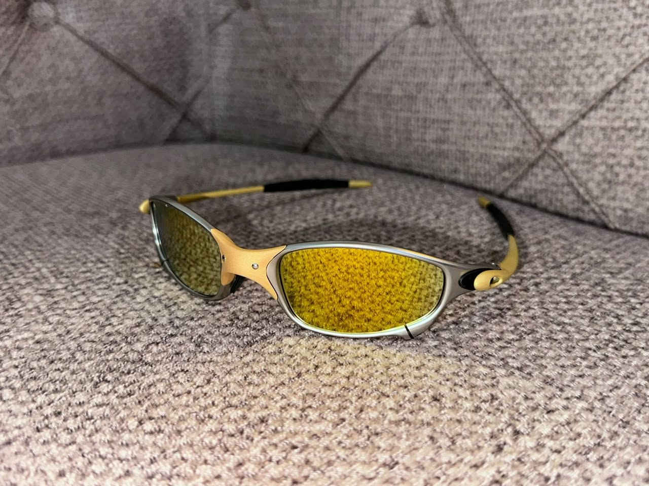 نضارة  بولاريز معدن تيتانيوم وعدسه  زجاج ضد الشمس   صناعة امريكية


**إذا كنت صاحب هذا الإعلان وتريد حذفه لأي سبب، رجاءا أرسل رسالة إلى الدعم الفني**