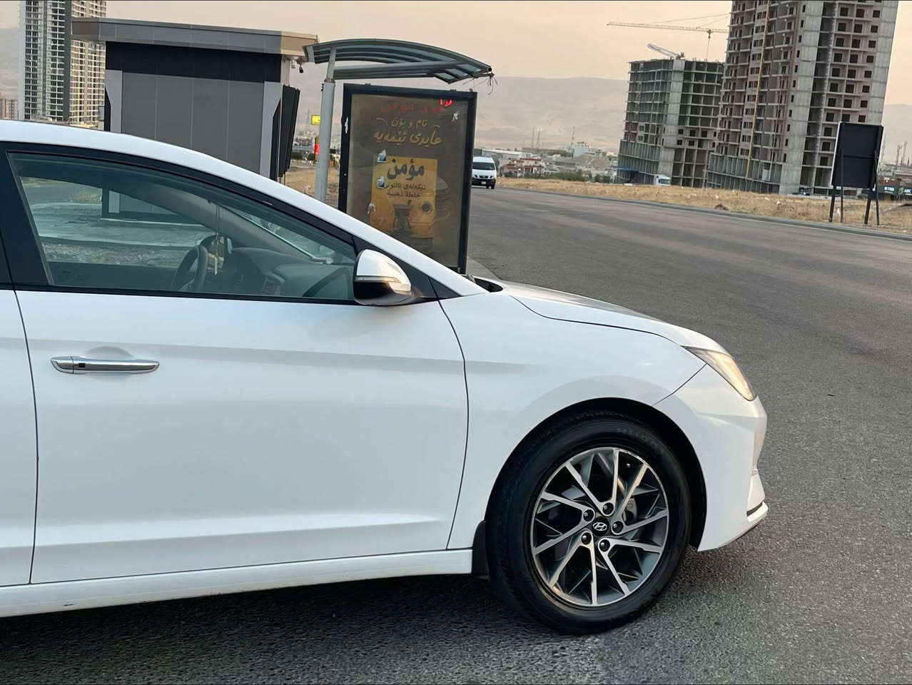 النترا 20 خليجي فول مواصفات فتحه بصمه ترحيب عند الاقتراب   ماشيه 115 الف كير ومحرك كفاله بيها قطعتين بنيد مبدل وبيها ضربه هلال الجاملغ الخلفي والباقي شرط السونار رقم سليمانيه مميز باسمي سنويه جديده هزه جديده 148 وبيها مجال للشراي ***********
